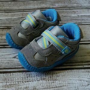 STRIDE RITE Baby Boys Slip-on Suede Shoes SIZE 2